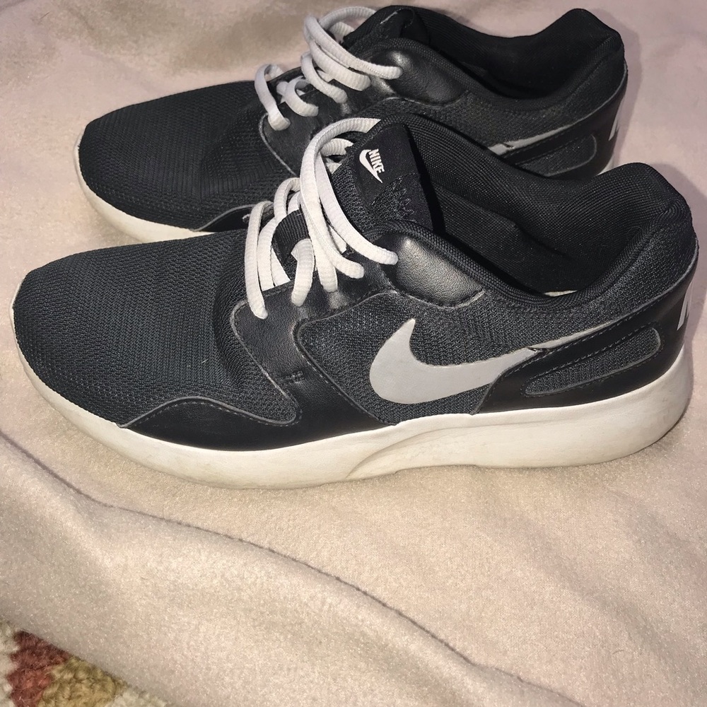 Women’s Nike athletic shoes size 8.5